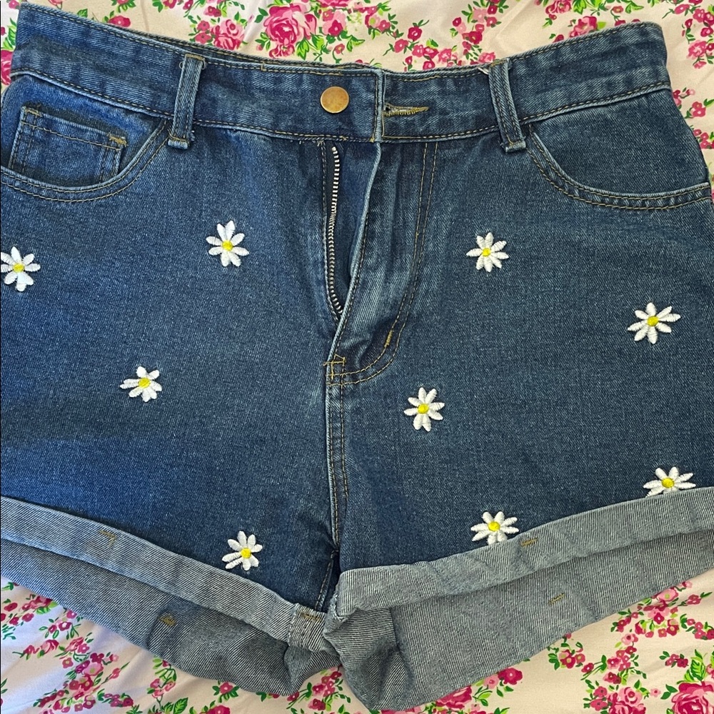 Denim Daisy Embroidered Women's Shorts